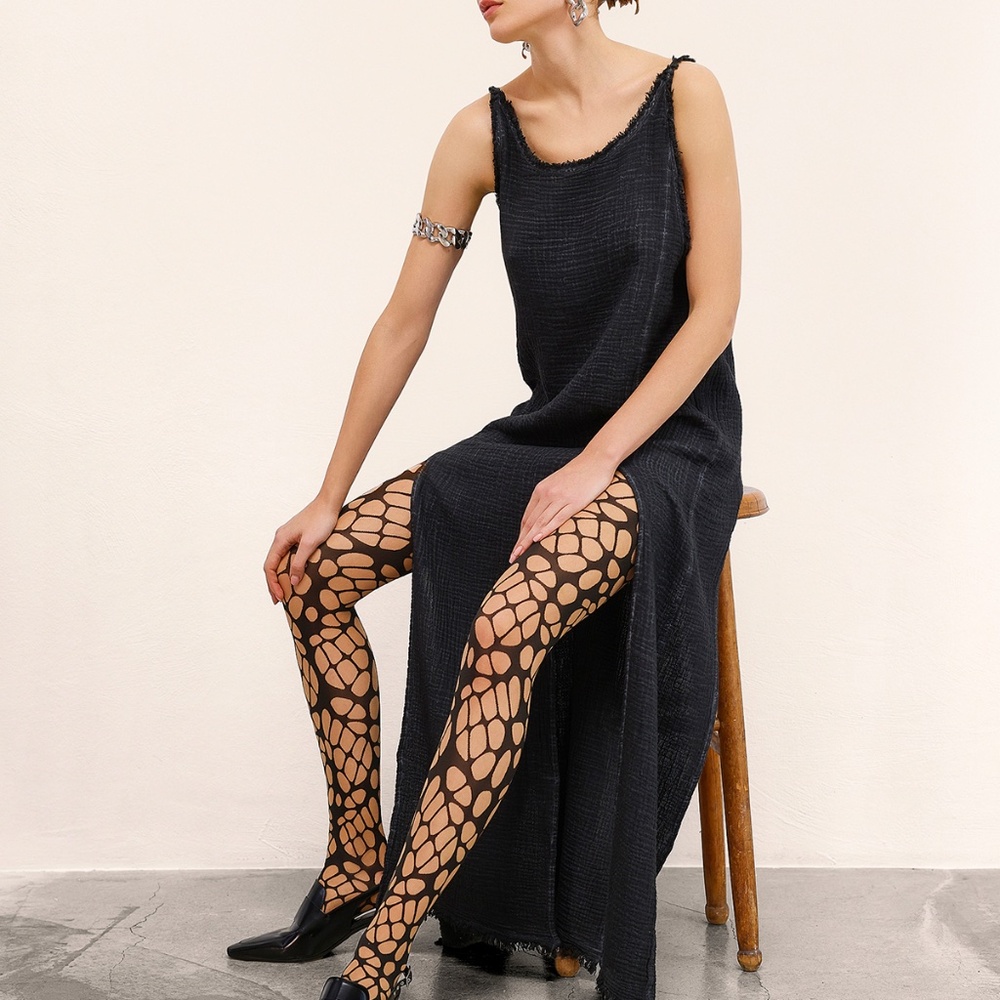 Simpuna Crinkle Black Slit Dress